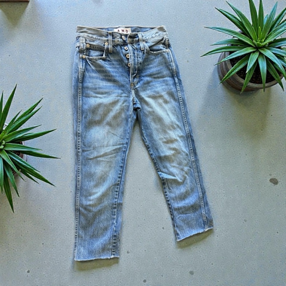 AMO Loverboy Loved Relaxed Fit, High-Rise Straight Leg Size 24